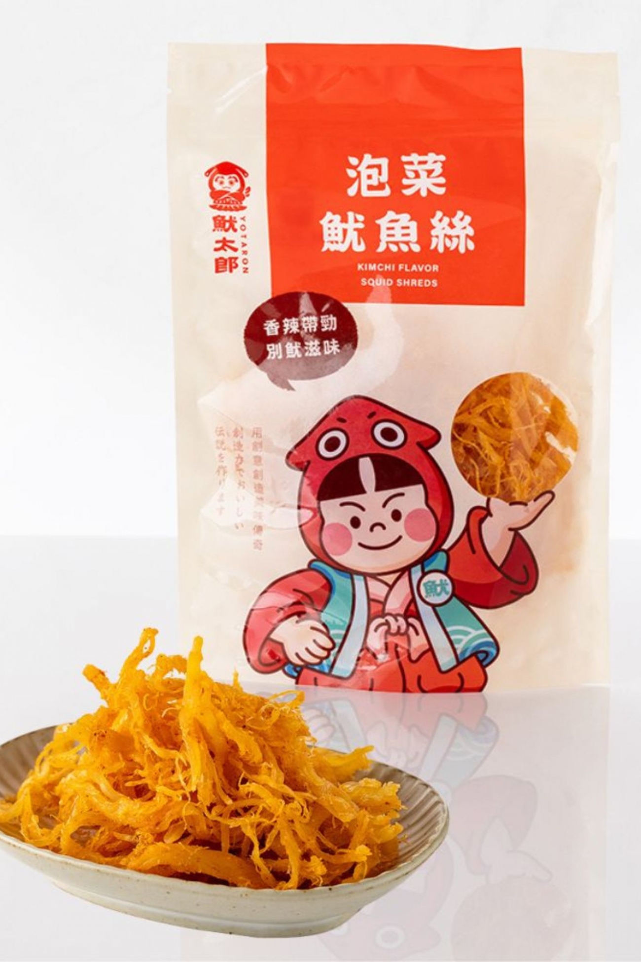 泡菜魷魚絲 白底包裝食品照 台灣伴手禮推薦高雄必買點心零嘴送禮辦公室團購出遊野餐聚會.jpg